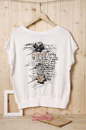 韩国风格蝙蝠袖T恤与1115货号探秘 揭秘女装、T恤、连衣裙批发最佳去处